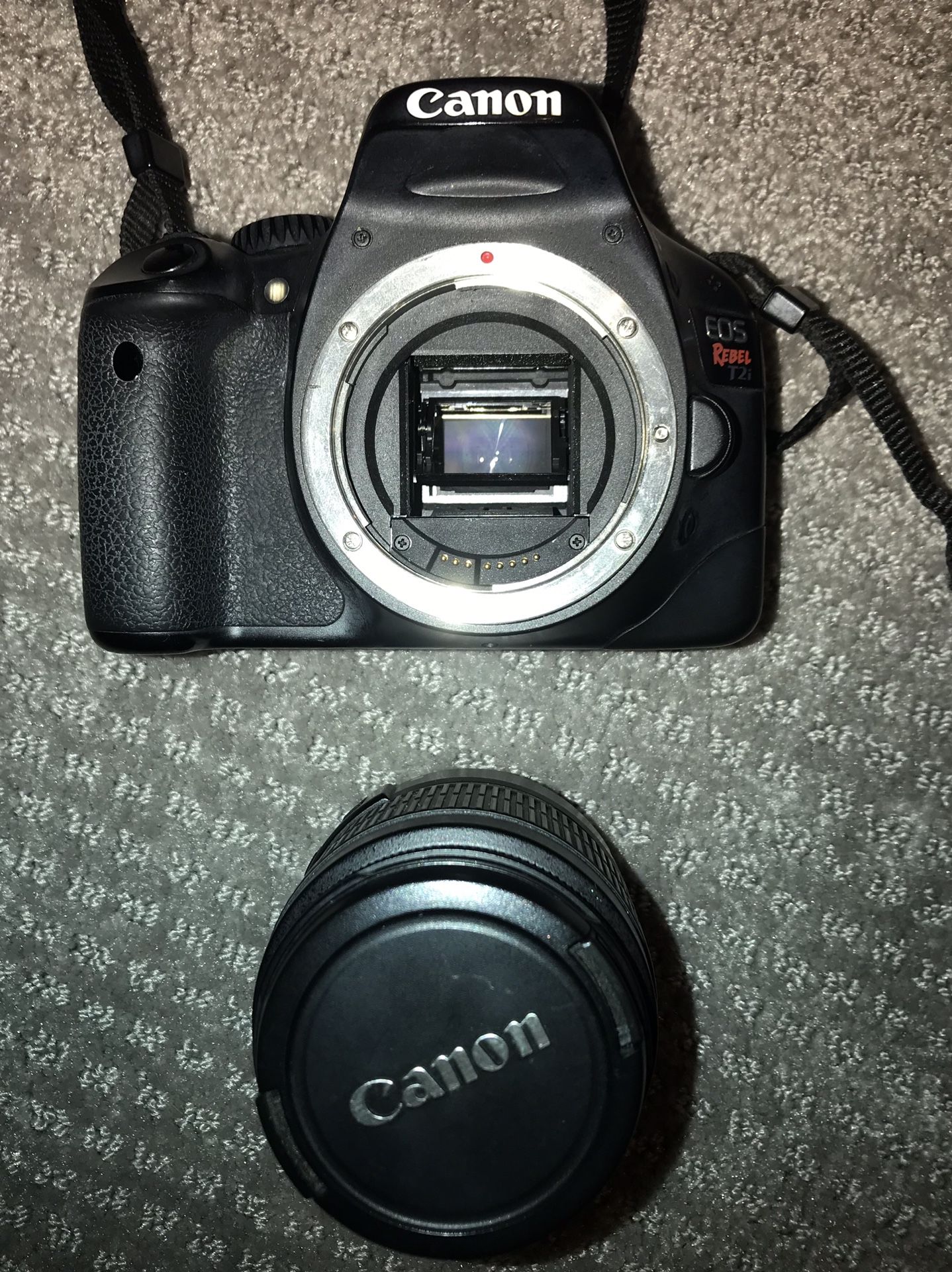 Canon EOS rebel T2i Camera