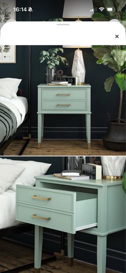 2 nightstand perfect condition