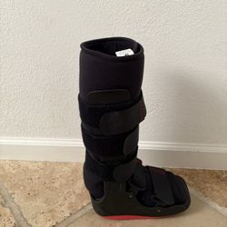 Air Walking Boot 
