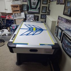 Brunswick Contenderr Air Hockey Table