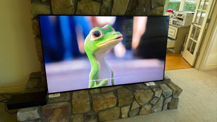 Samsung 75” 8k QLED Smart TV