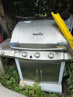 Charbroil grill