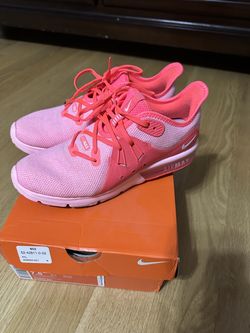 Nike Air Max Sequent 3 Woman Size 7.5
