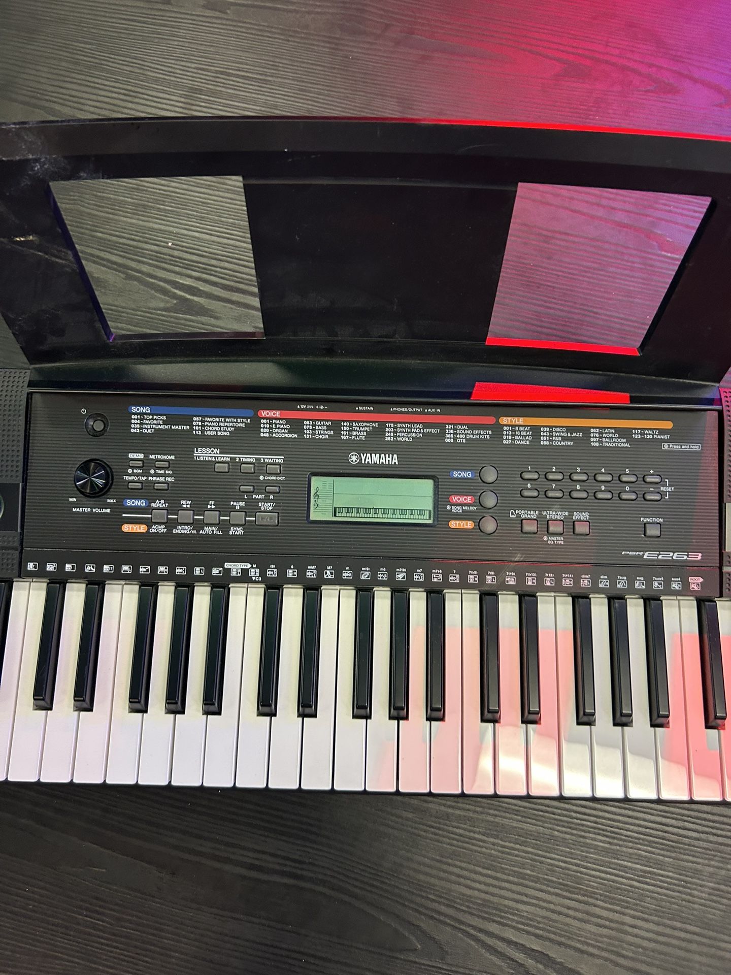 Yamaha PST E263 Keyboard