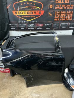 TOYOTA PRIUS 2023-2025 RH REAR DOOR SHELL OEM