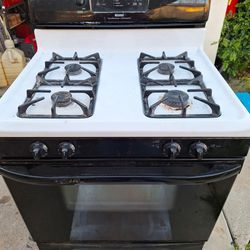 Kenmore Stove Oven With Warmer Self  CleaningCleaning. 30 Inches. 
