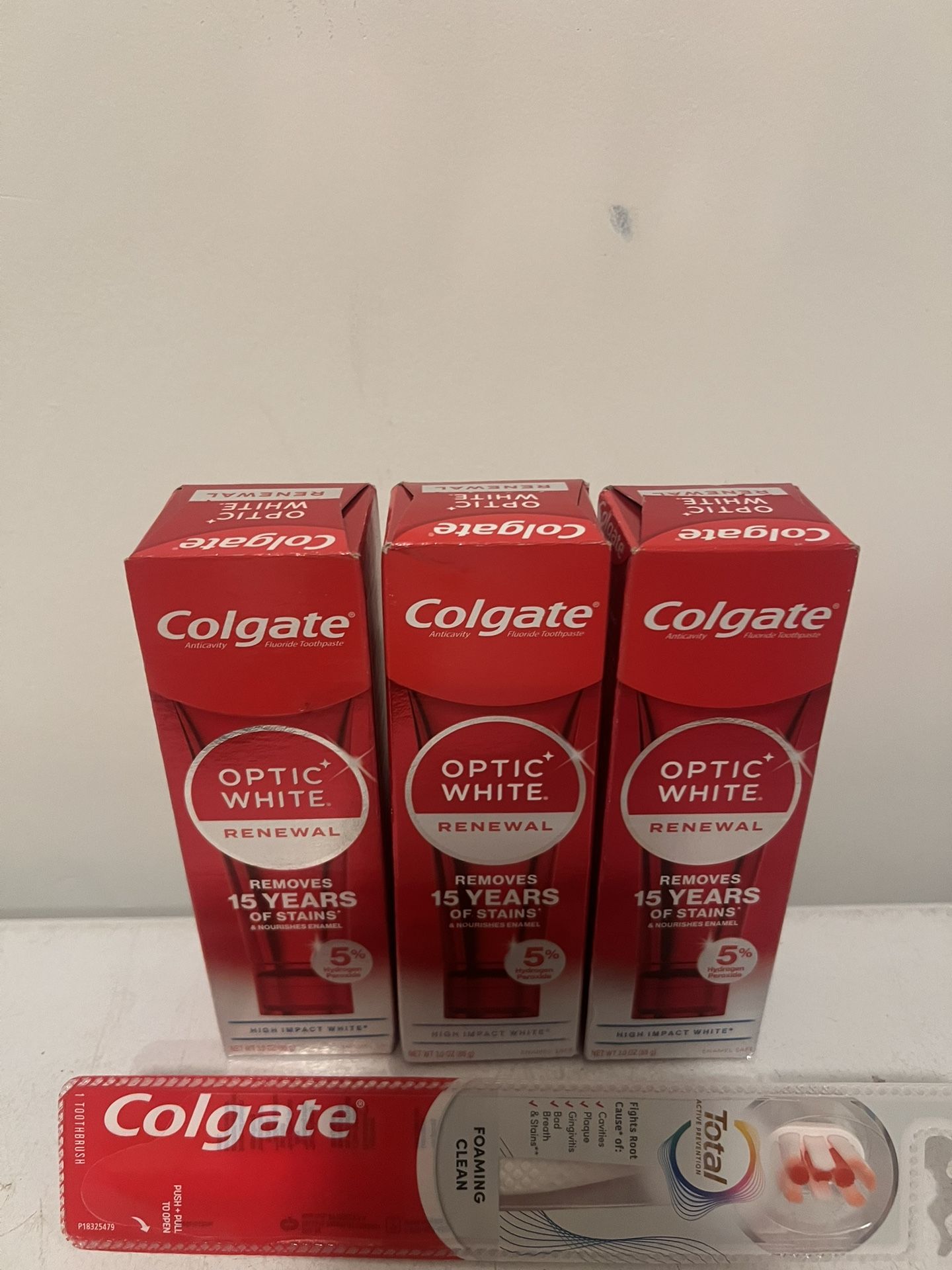 Colgate Optic White Renewal Bundle $12