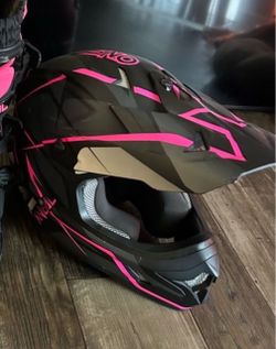 Women’s riding helmet