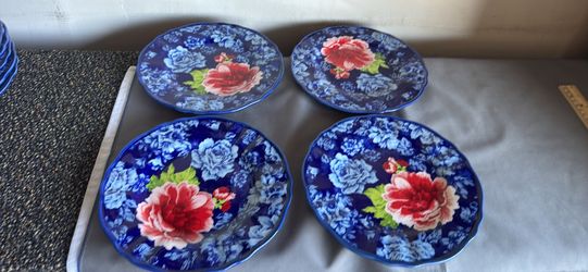 Pioneer woman 4 piece heritage floral salad plate set