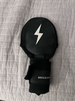 Bruce Bolt Baseball sliding mitt