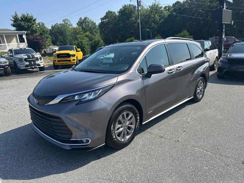2021 Toyota Sienna