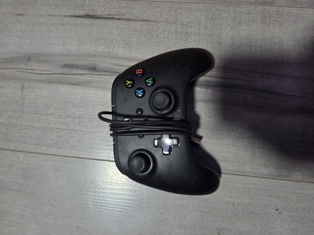 Black Xbox Controller