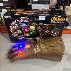 2017 Marvel AVENGERS INFINITY GAUNTLET 