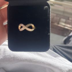 Gold Diamond Ring For Sale $850 Need Gone