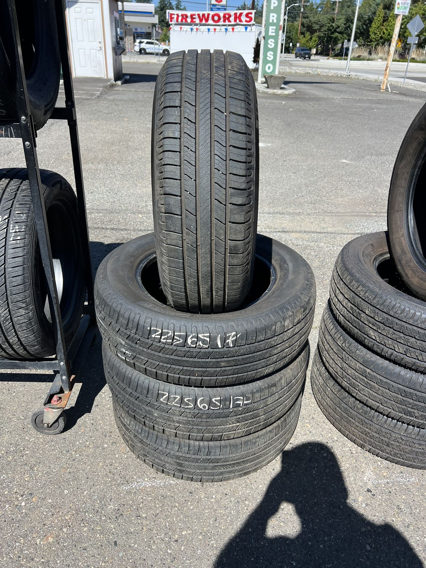 MICHELIN X-TOUR 225/65/17 LIKE NEW!!!!!