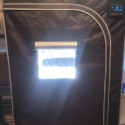 AC INFINITY 3x3 COMPLETE GROW TENT