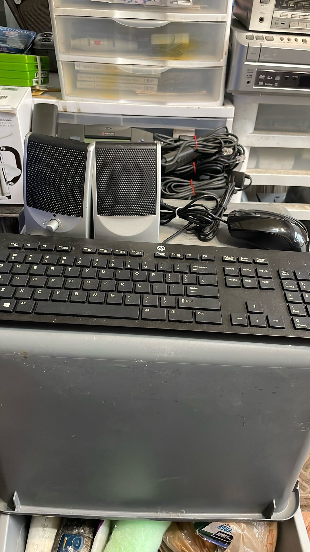 Keyboard, mouse speaker, all USB