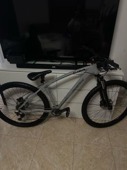 c100 gray and black up for trade