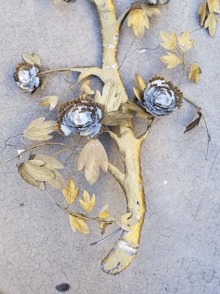 Decorative metal tree