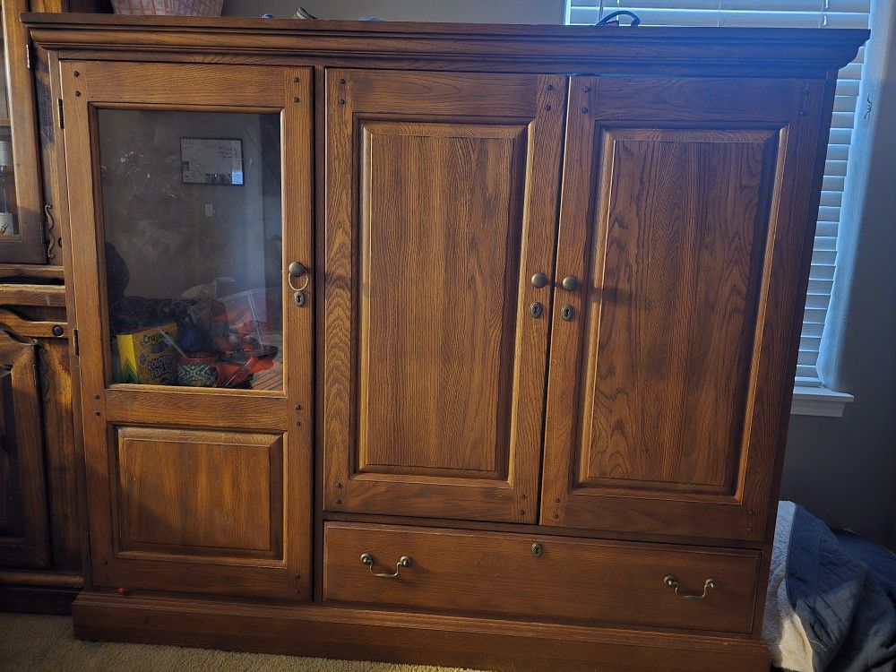 Wood Dresser