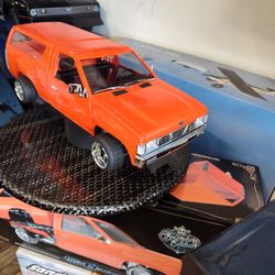 Redcat racing  Nissan hardbody founders edition RC dancing bed lowrider All Chrome