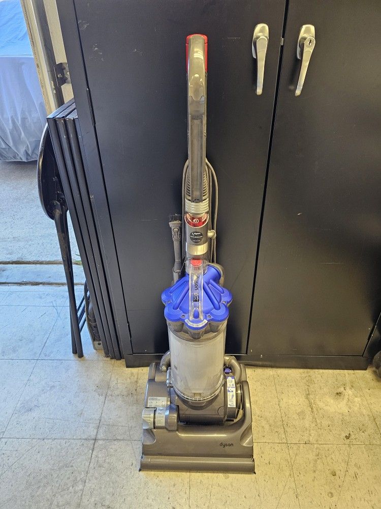 Dyson DC14 Vacuum Cleaner