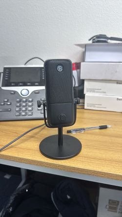 Microphone for recording voice