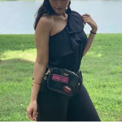 Victoria’s Secret pink crossbody bumbag Fanny bag