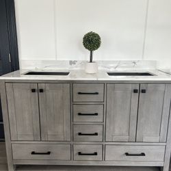 Solid Wood Vanity 60”