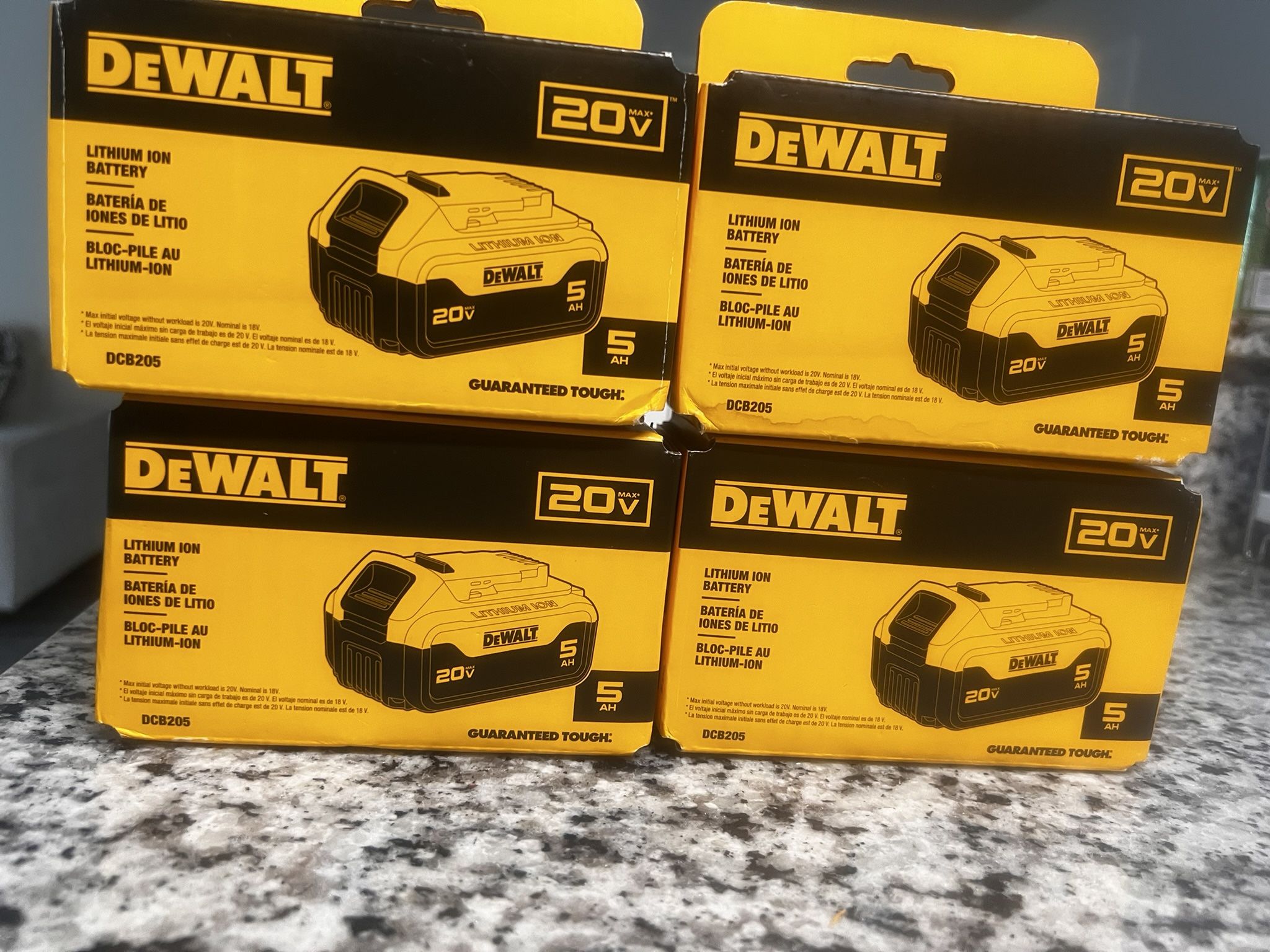 Dewalt 5AH Battery (1)