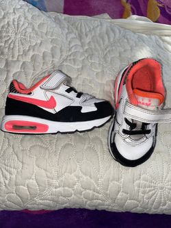 Baby girls shoe size 7