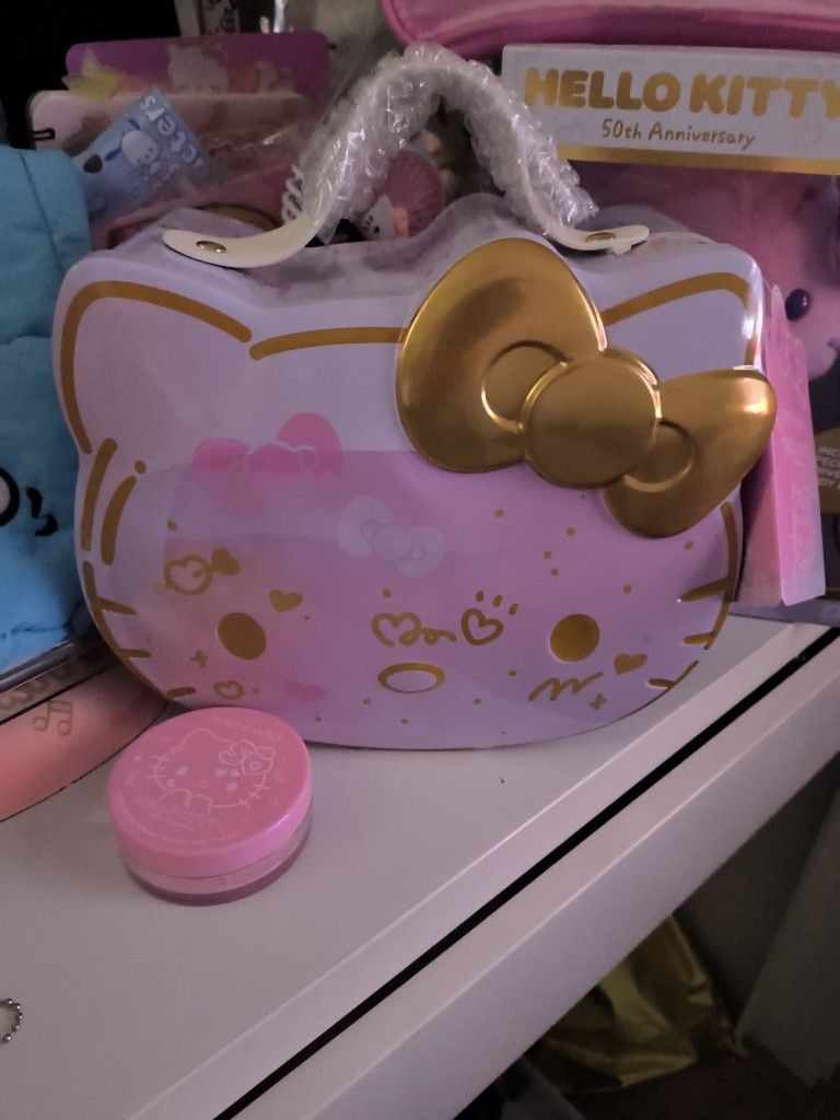 HK Makeup Tin