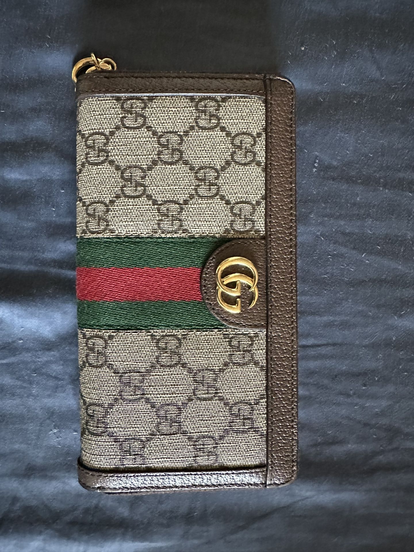 Supreme LV wallet for Sale in Ontario, CA - OfferUp