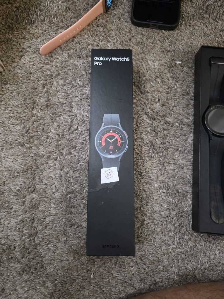 Galaxy Watch5 Pro Bluetooth (45mm)
Black titanium