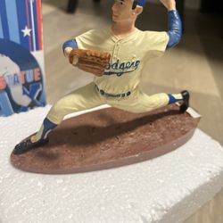 Dodgers Sandy Koufax Statue
