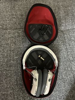 V-Moda Cross Fade Over Ear Noise Isolating headphones