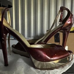 Gucci patent leather platform peep toe heels