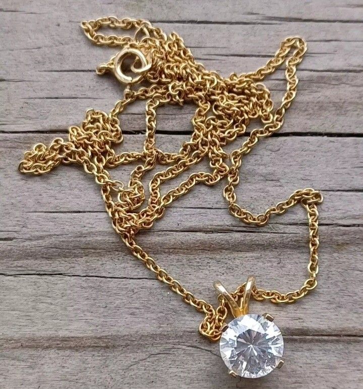 14k Yellow Gold Chain Necklace W Pendant