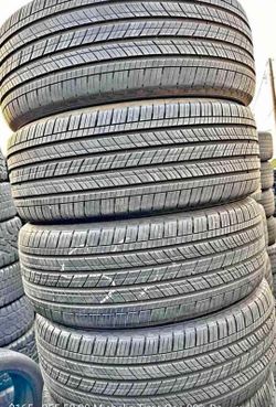 235 55 19 Michelin Tires Con 80% de Vida Las 4