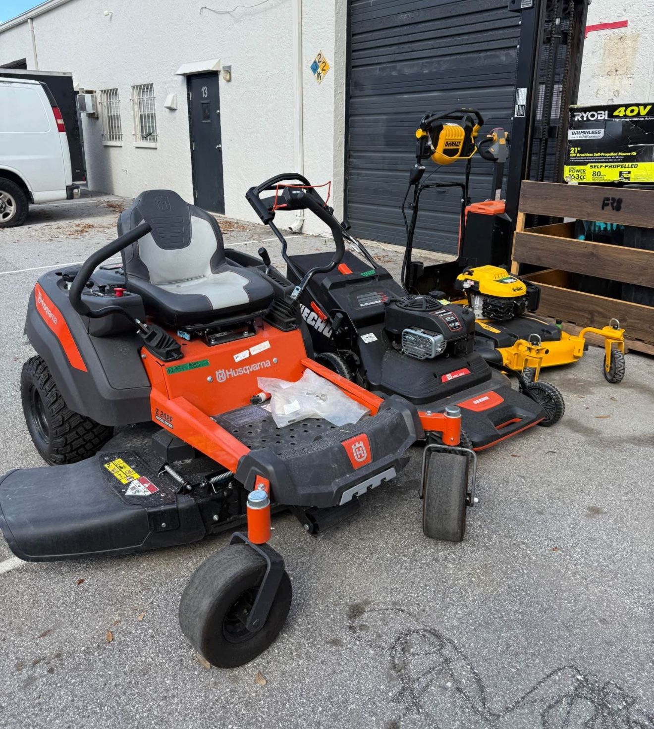 Commercial GAS Lawn Mowers