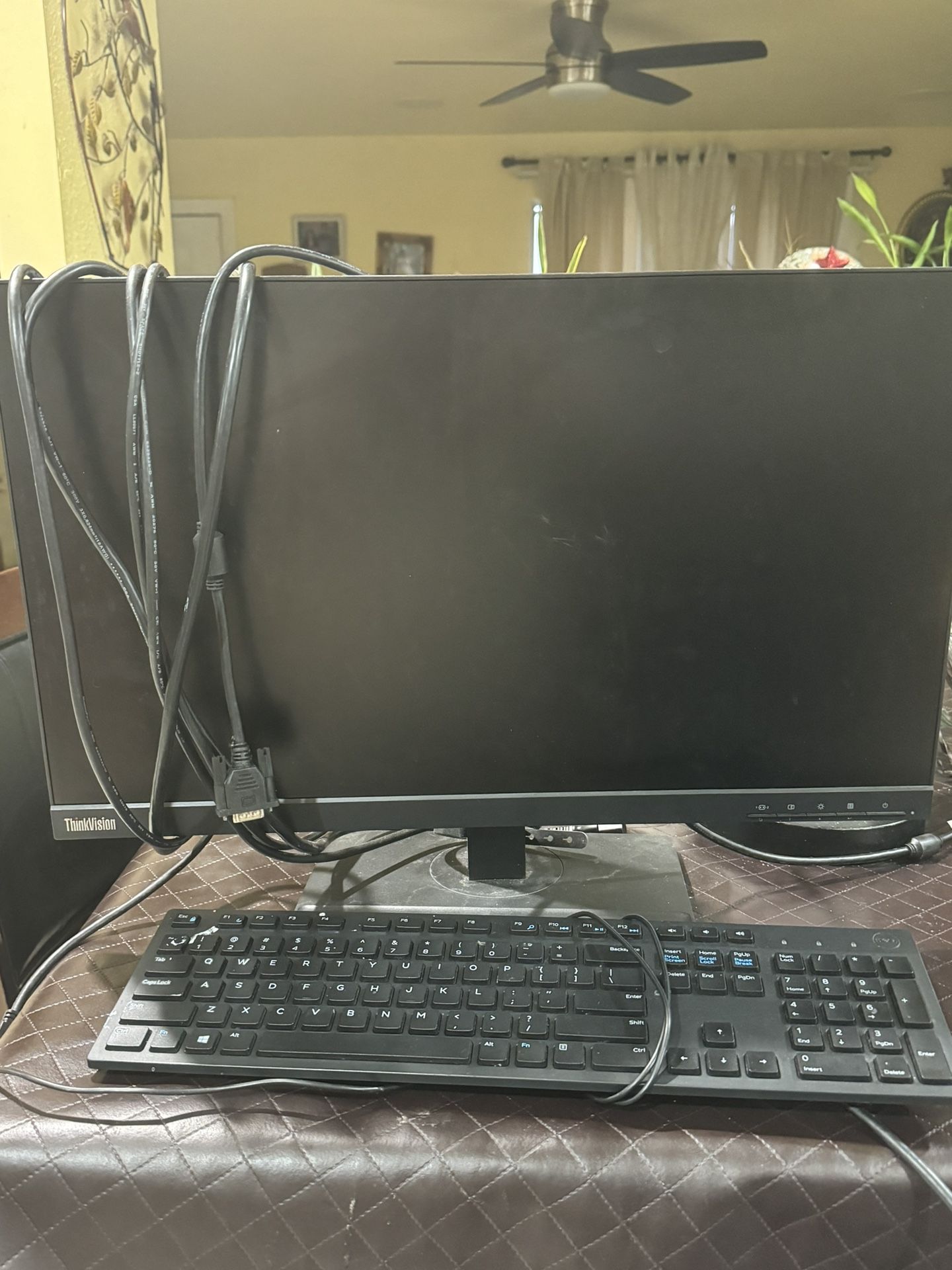 Lenovo ThinkVision 2021