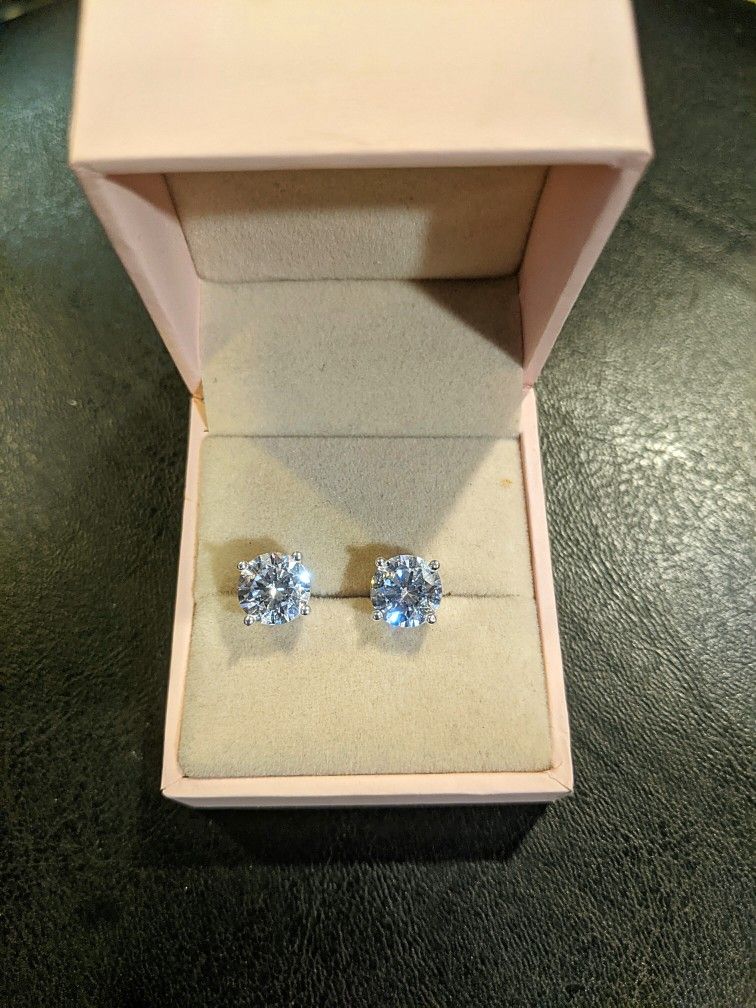  🎁 2ct Diamond Earrings- Luciana Rose Couture