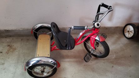 Schwinn Roadster Bike