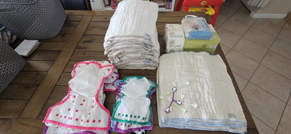 Newborn Plus Lot Of Prefold Diapers