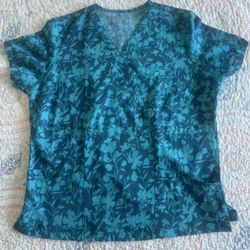 UA Flex Scrub Top size Large