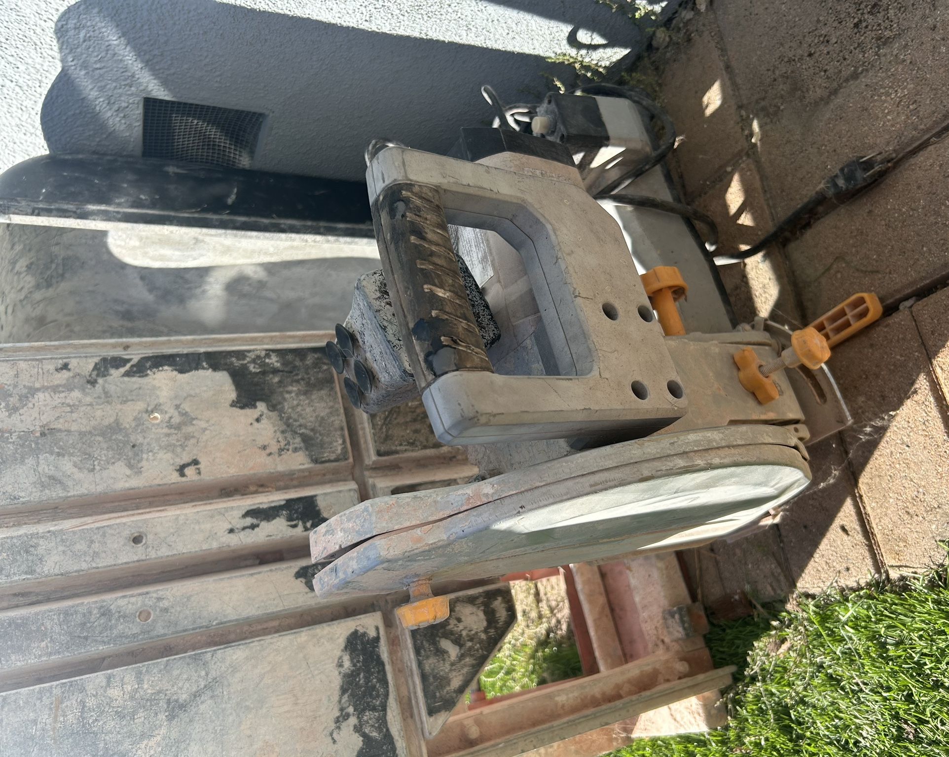 Tile Saw (wet)