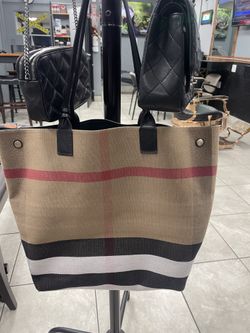 Large tote, Burberry