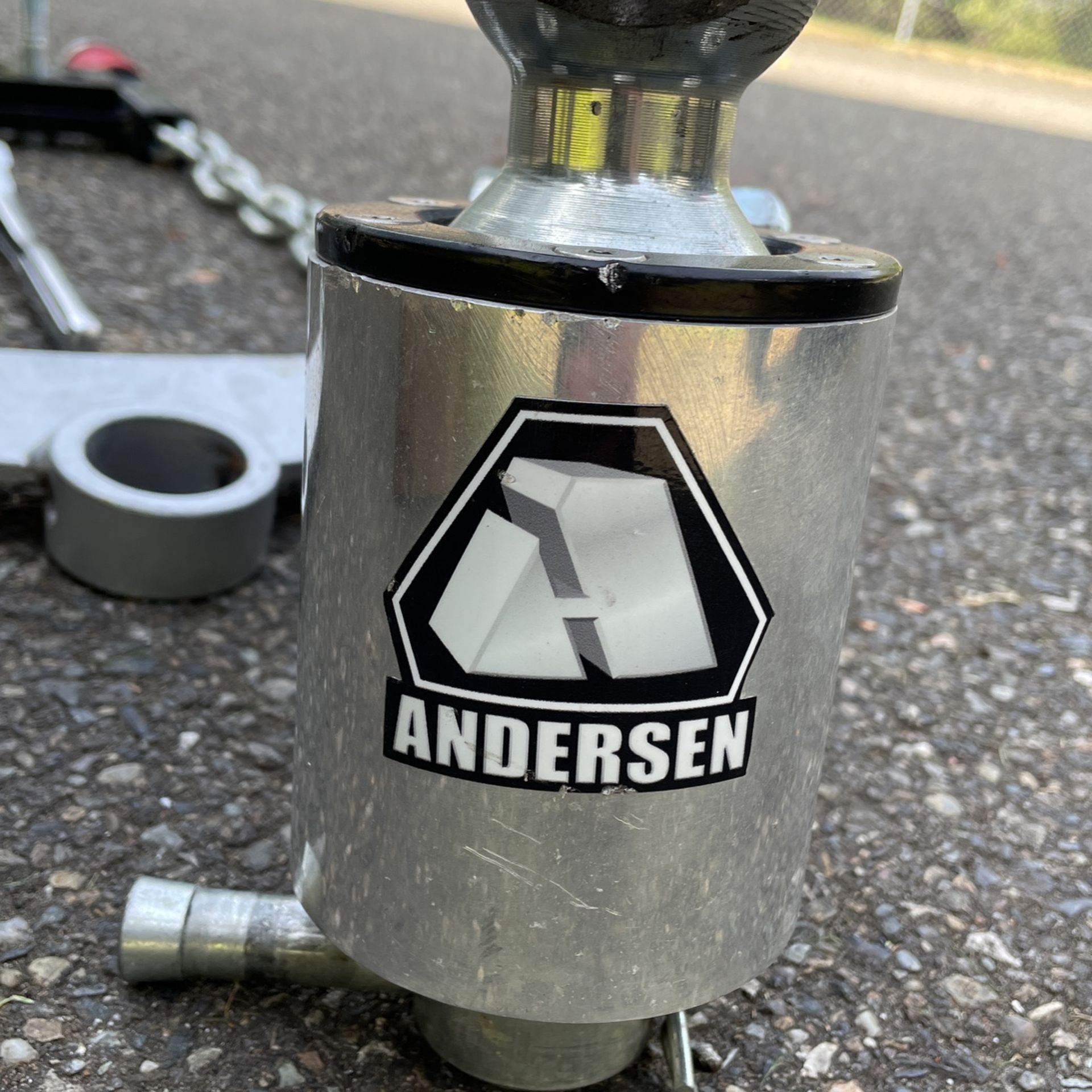 Anderson sway And Weight Distribution Hitch for Sale in Tumwater, WA