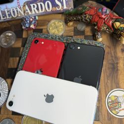 I P H O N E - S E- 2020 64GB Unlocked Any Carrier