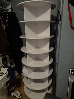 Rotating shoe rack